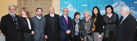 Presidente Sargsyan sostiene distendido encuentro con comunidad armenia en Chile